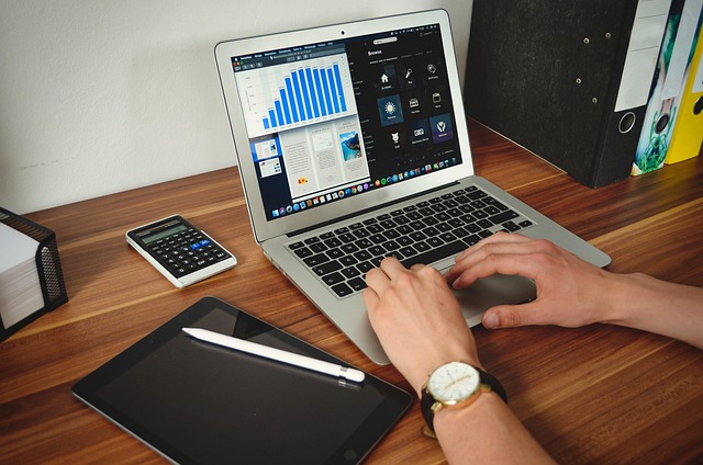 1763360482235883.jpg student-5224082_640.jpg